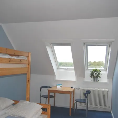 Belaegningen Hostel *
