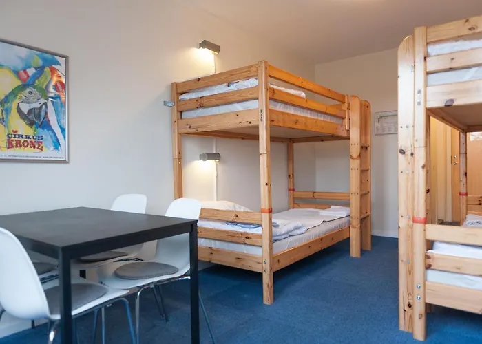 Belaegningen Хостел Brondby